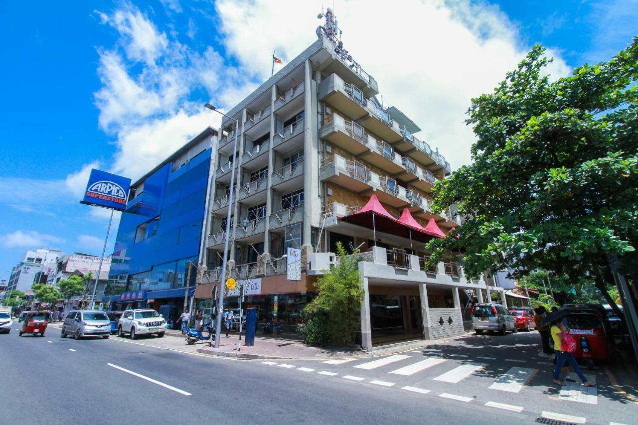 Omega Regency Colombo Otel Dış mekan fotoğraf